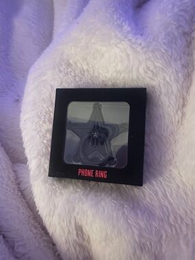 Jeffree Star Black Star Phone Ring